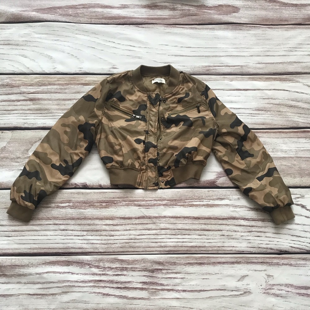 Cropped Camo Jacket
